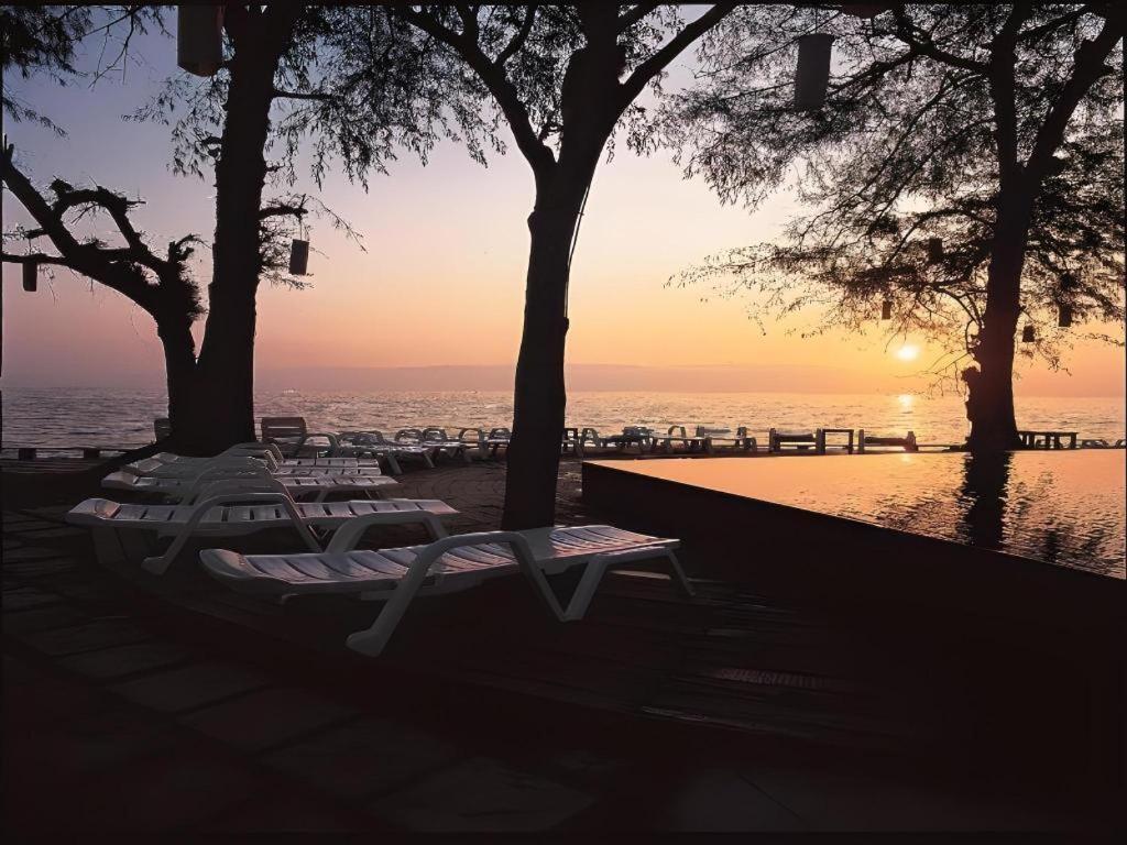 Baan Talay Dao Resort Hua Hin Exterior photo