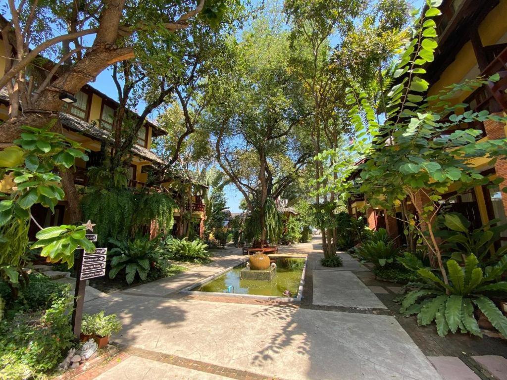 Baan Talay Dao Resort Hua Hin Exterior photo