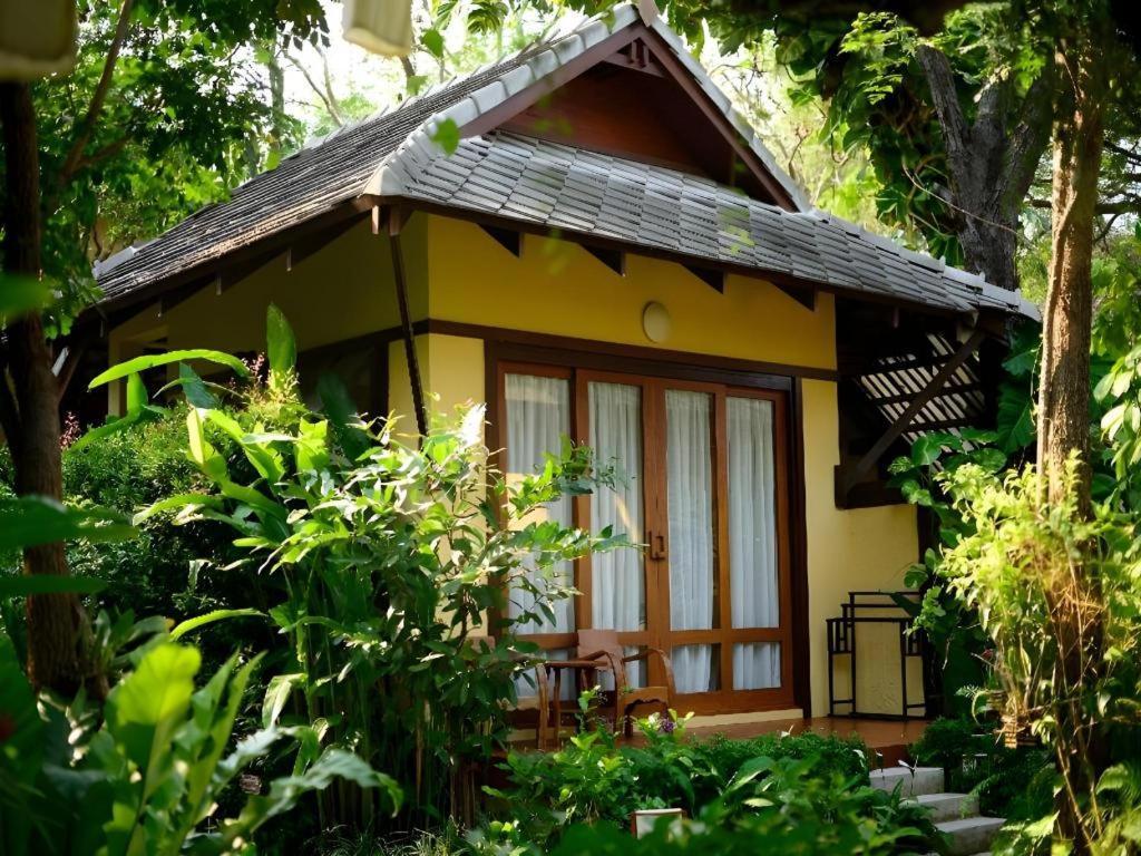 Baan Talay Dao Resort Hua Hin Exterior photo